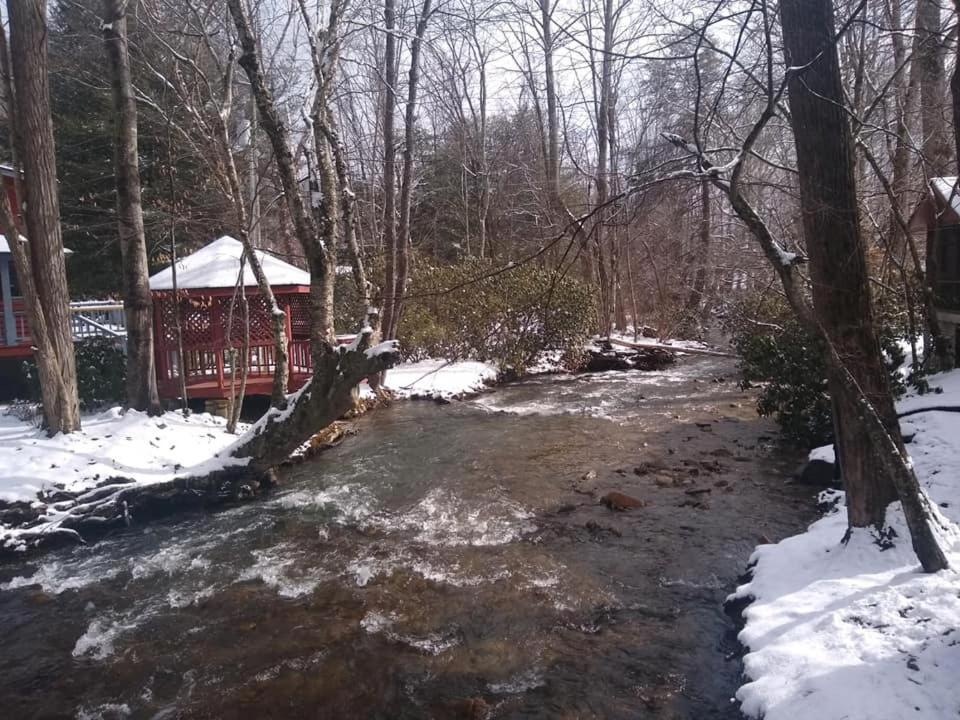 Jonathan Creek Inn And Villas Maggie Valley Exterior photo