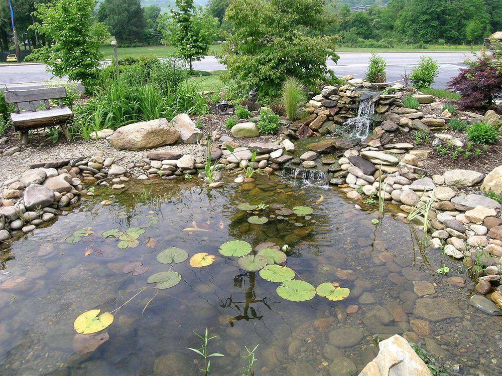 Jonathan Creek Inn And Villas Maggie Valley Exterior photo